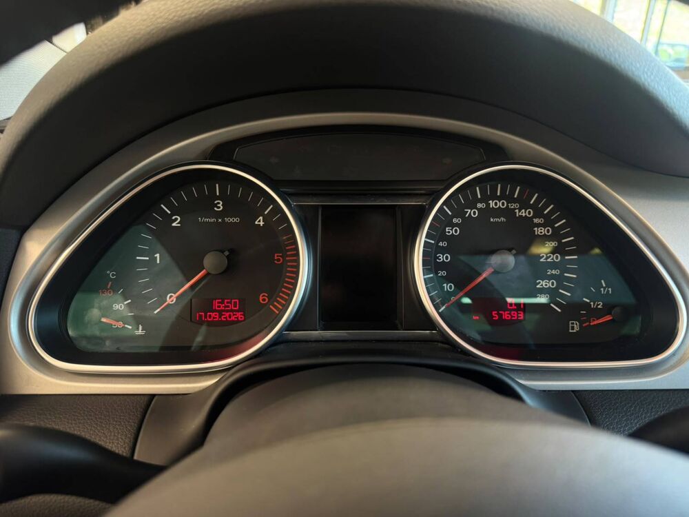 Q7 3.0 V6 TDI 233ch Avus quattro Tiptronic 7 places 2007 occasion 06250 Mougins