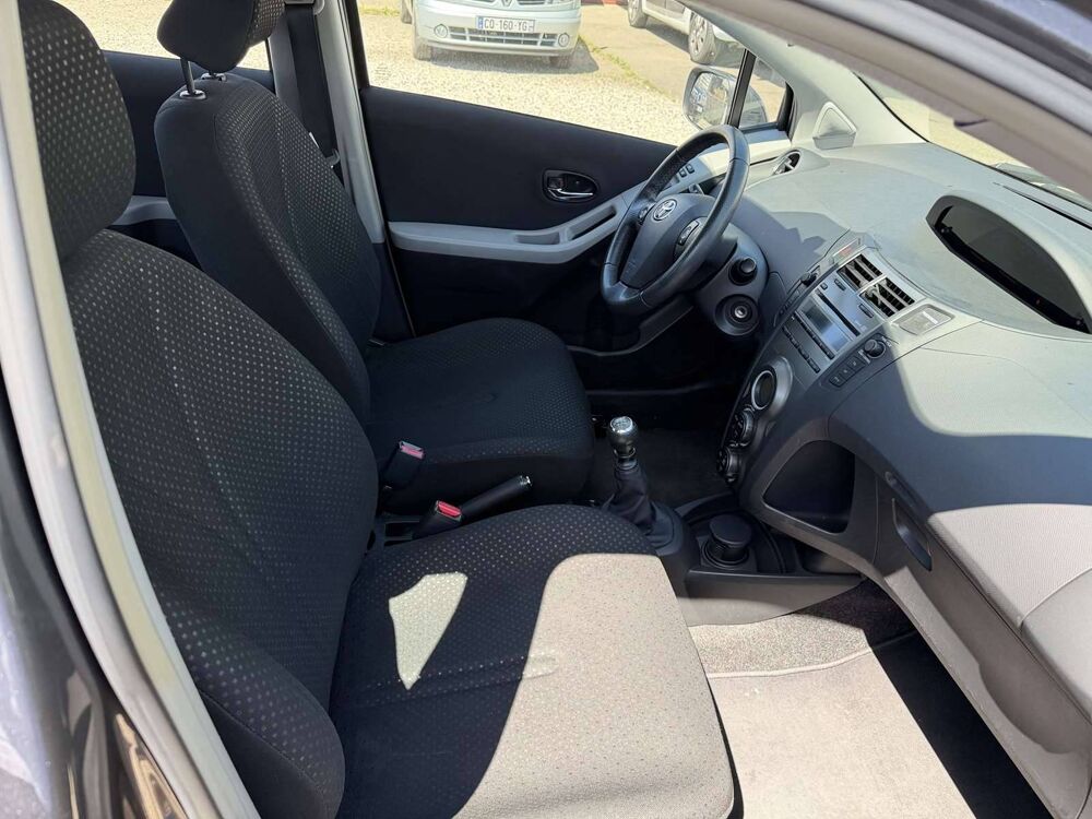 Yaris III 90 D-4D Active 5p 2011 occasion 69800 Saint-Priest