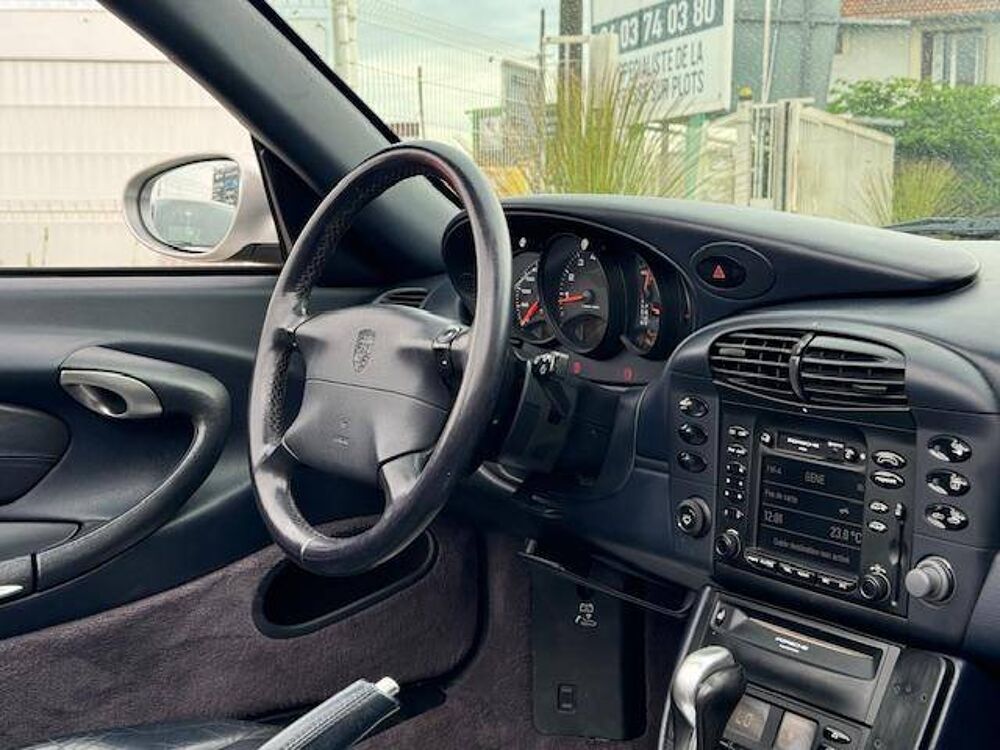 911 III (996) 300ch Carrera 4 TipTronic S 2001 occasion 69800 Saint-Priest
