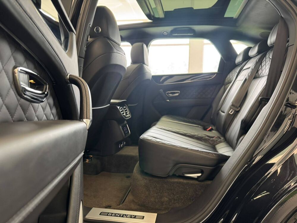 Bentayga 6.0 W12 Twin Turbo TSI 608ch 2016 occasion 06250 Mougins