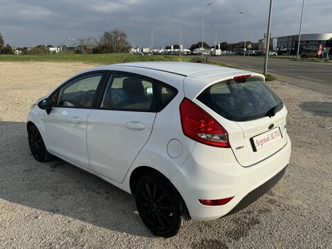 Fiesta IV 1.4 TDCI 70 Ambiente 2009 occasion 84100 Orange