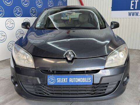 M&eacute;gane III (B95) 1.5 dCi 85ch Expression eco&sup2; 2008 occasion 38130 &Eacute;chirolles