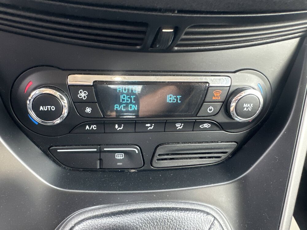 Kuga Ph2. 2.0 TDCI 140 BV6 TREND/ 1&egrave;re Main 2013 occasion 84100 Orange