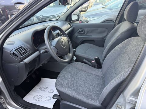 Clio PHASE 2 1.2 i 16V 75 CH 1ERE MAIN 2008 occasion 38130 &Eacute;chirolles