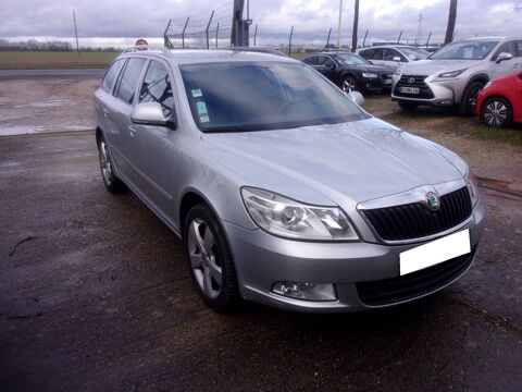 Octavia II 2.0 TDI140 CR FAP Elegance 2 2012 occasion 77190 Villiers-en-Bière