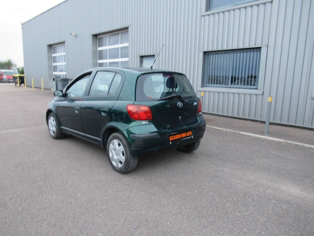 Yaris 85 VVT-i Lin&eacute;a sol 2004 occasion 10410 Saint-Parres-aux-Tertres