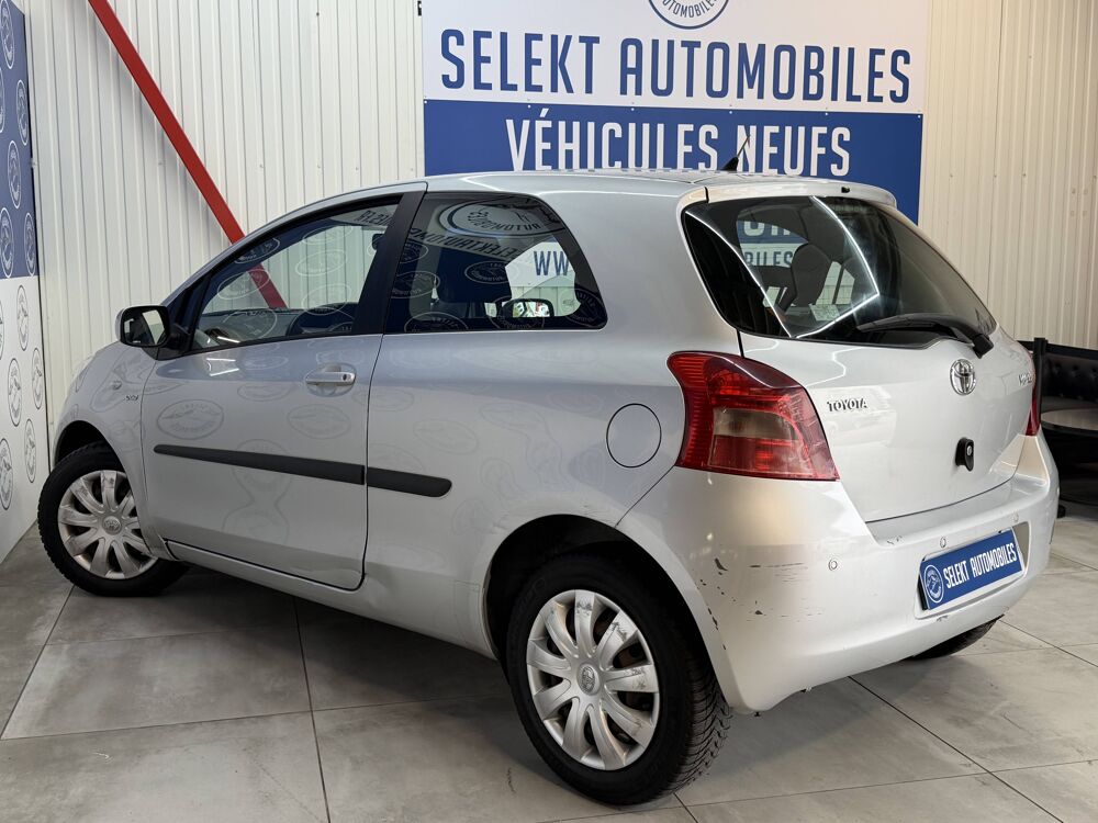 Yaris II 90 D-4D Luna Pack 3p 2008 occasion 38130 &Eacute;chirolles