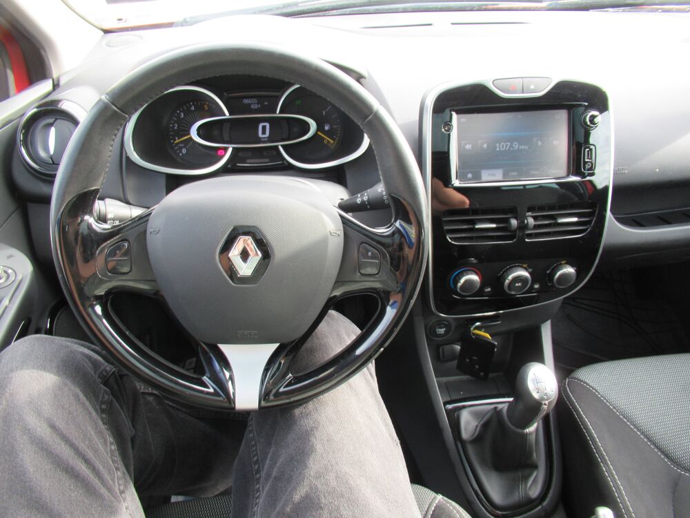 Clio IV (B98) 1.5 dCi 75ch Intens eco&sup2; 2015 occasion 10410 Saint-Parres-aux-Tertres