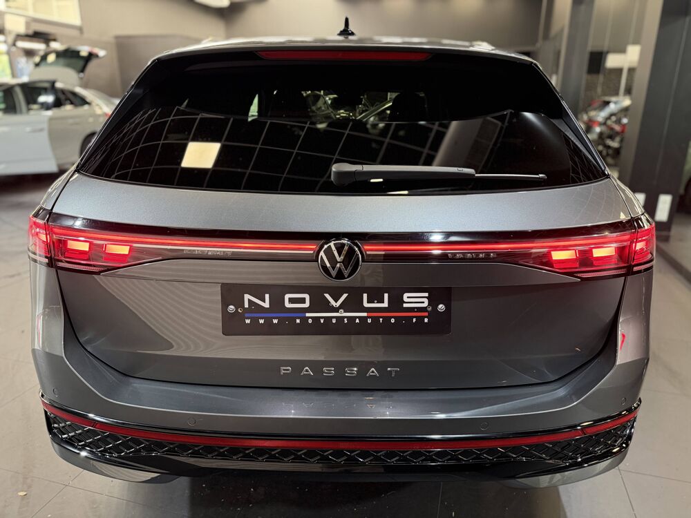 Passat VOLKSWAGEN PASSAT SW 2.0 TDI 150 CV R-LINE 2025 occasion 77240 Vert-Saint-Denis