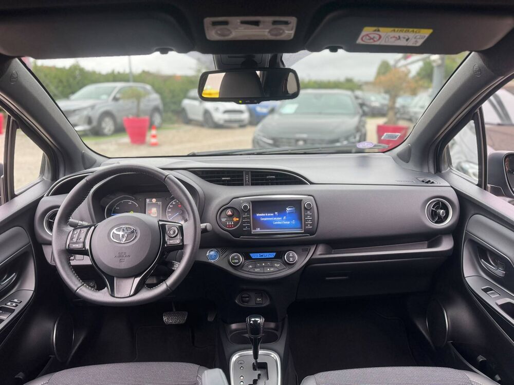 Yaris III 100h Chic 5p 2018 occasion 69800 Saint-Priest