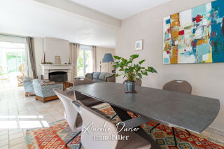  Maison à vendre 9 pièces 259 m²