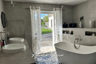  Propriété/château à vendre 10 pièces 380 m²