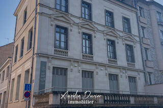  Appartement à louer 2 pièces 35 m²