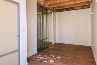  Maison à louer 6 pièces 200 m²