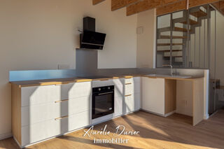  Maison à louer 6 pièces 200 m²