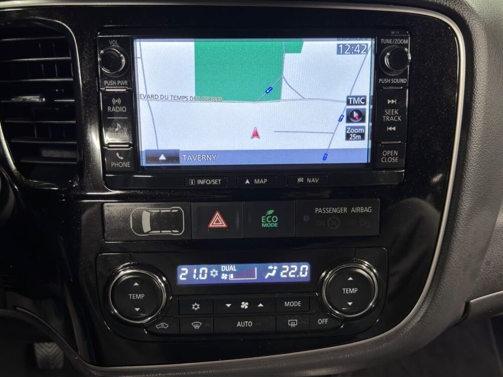 Outlander 2.2 DID150 INVITE 2WD 2017 occasion 95150 Taverny