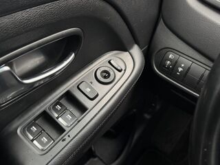 Carens III 1.7 CRDI 136 Cv PREMIUM / 7 PLACES TOIT OUVRANT ECRAN GP 2014 occasion 95150 Taverny