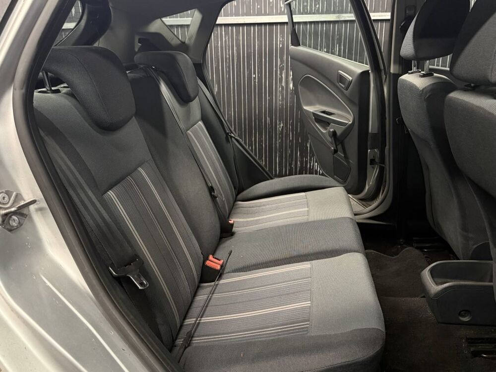Fiesta 5 V 1.4 TDCI 70 Cv 5 PORTES / CLIMATISATION BLUETOOTHT - GAR 2009 occasion 95150 Taverny