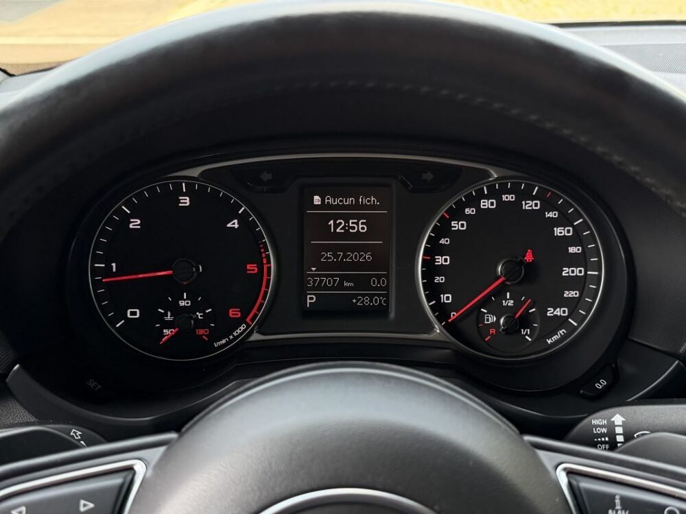 A1 1.6 TDI 90 Cv 1ERE MAIN / 37 500 Kms BOITE AUTOMATIQUE 5 PLA 2014 occasion 95150 Taverny