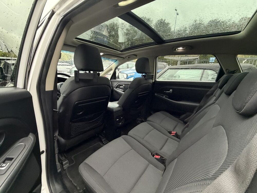 Carens III 1.7 CRDI 136 Cv PREMIUM / 7 PLACES TOIT OUVRANT ECRAN GP 2014 occasion 95150 Taverny