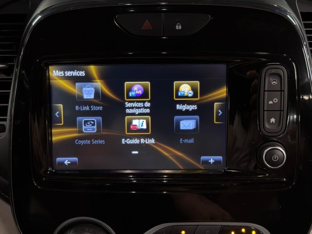Captur PHASE 2 INITIALE PARIS 1.3 TCE 150 BVM6 ECRAN TACTILE INTERI 2019 occasion 95150 Taverny