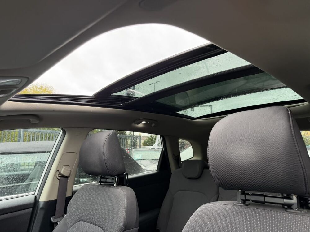 Carens III 1.7 CRDI 136 Cv PREMIUM / 7 PLACES TOIT OUVRANT ECRAN GP 2014 occasion 95150 Taverny