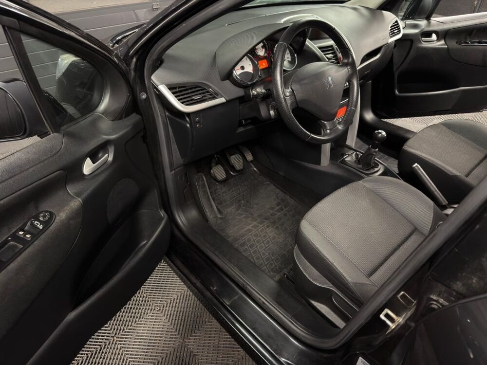 207 PHASE ( 2 ) 1.4 i 75 Cv 5 PORTES - GARANTIE 12 MOIS NATIONAL 2012 occasion 95150 Taverny