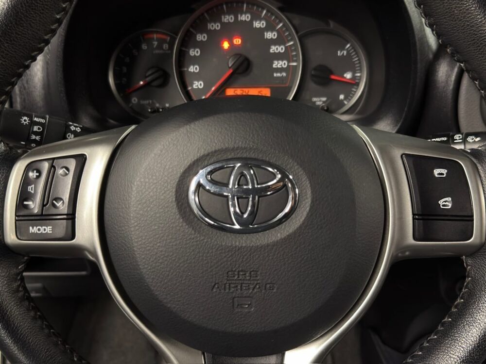 Yaris III 69 VVT-I DESIGN 5P 2012 occasion 95150 Taverny