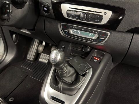 Sc&eacute;nic SC&Eacute;NIC III (JZ0/1_) 1.6 dCi (JZ00, JZ12) 2016 occasion 95150 Taverny