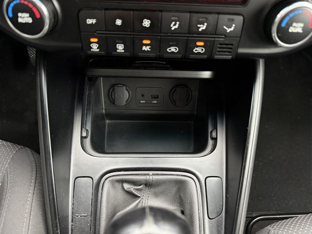 Carens III 1.7 CRDI 136 Cv PREMIUM / 7 PLACES TOIT OUVRANT ECRAN GP 2014 occasion 95150 Taverny