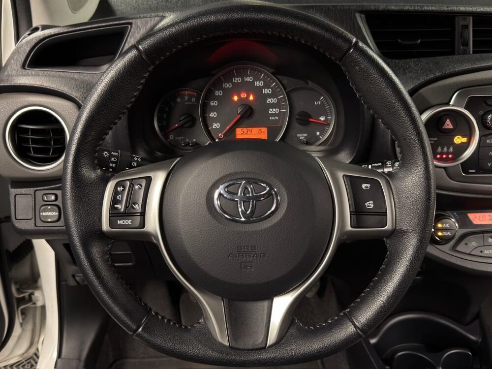 Yaris III 69 VVT-I DESIGN 5P 2012 occasion 95150 Taverny
