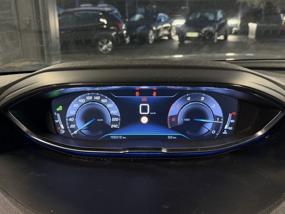 5008 II ALLURE 1.5 HDI 130 Cv 7 PLACES ATTELAGE APPLE &amp; ANDRO 2018 occasion 95150 Taverny