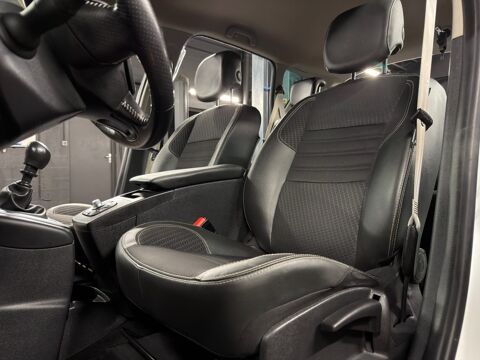 Sc&eacute;nic SC&Eacute;NIC III (JZ0/1_) 1.6 dCi (JZ00, JZ12) 2016 occasion 95150 Taverny
