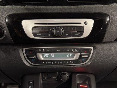 Sc&eacute;nic SC&Eacute;NIC III (JZ0/1_) 1.6 dCi (JZ00, JZ12) 2016 occasion 95150 Taverny