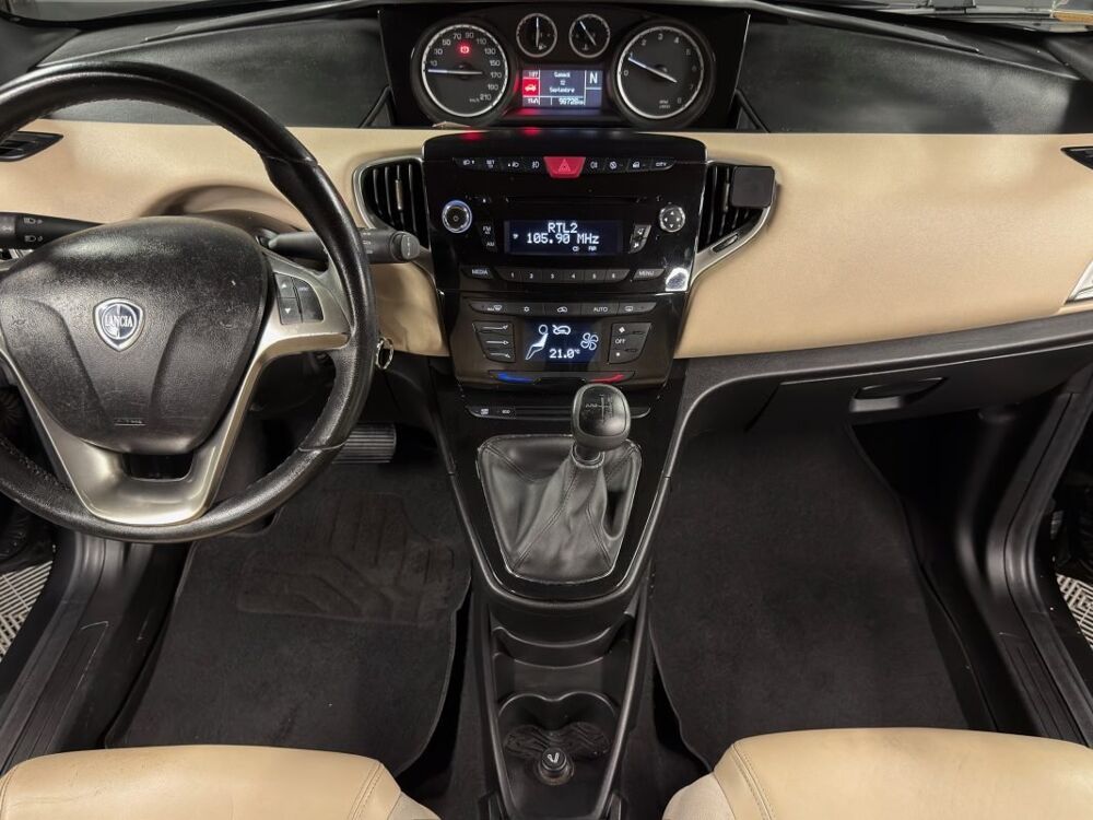 Ypsilon LA18114 2013 occasion 95150 Taverny