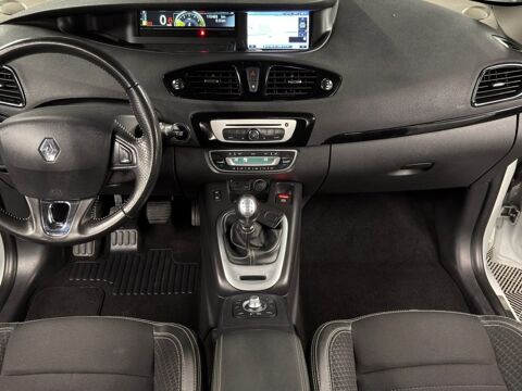 Sc&eacute;nic SC&Eacute;NIC III (JZ0/1_) 1.6 dCi (JZ00, JZ12) 2016 occasion 95150 Taverny