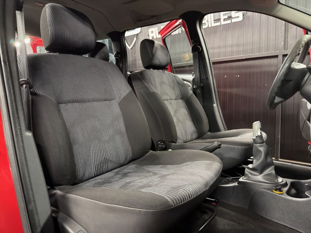 Logan 1.5DCI 85 AMBIANCE 7PL 2008 occasion 95150 Taverny