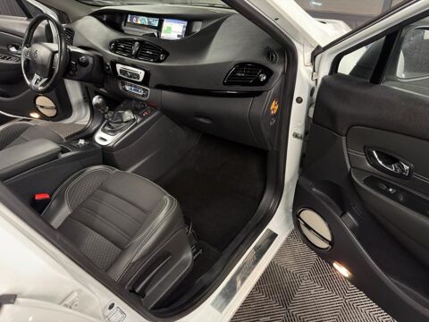 Sc&eacute;nic SC&Eacute;NIC III (JZ0/1_) 1.6 dCi (JZ00, JZ12) 2016 occasion 95150 Taverny
