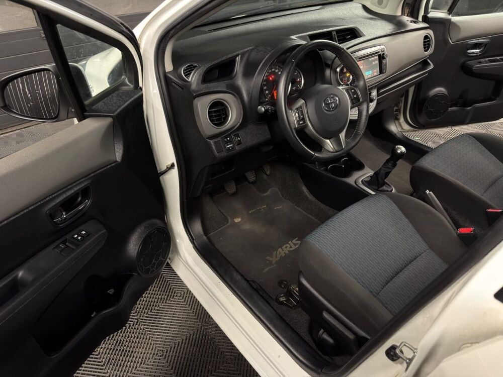Yaris III 69 VVT-I DESIGN 5P 2012 occasion 95150 Taverny