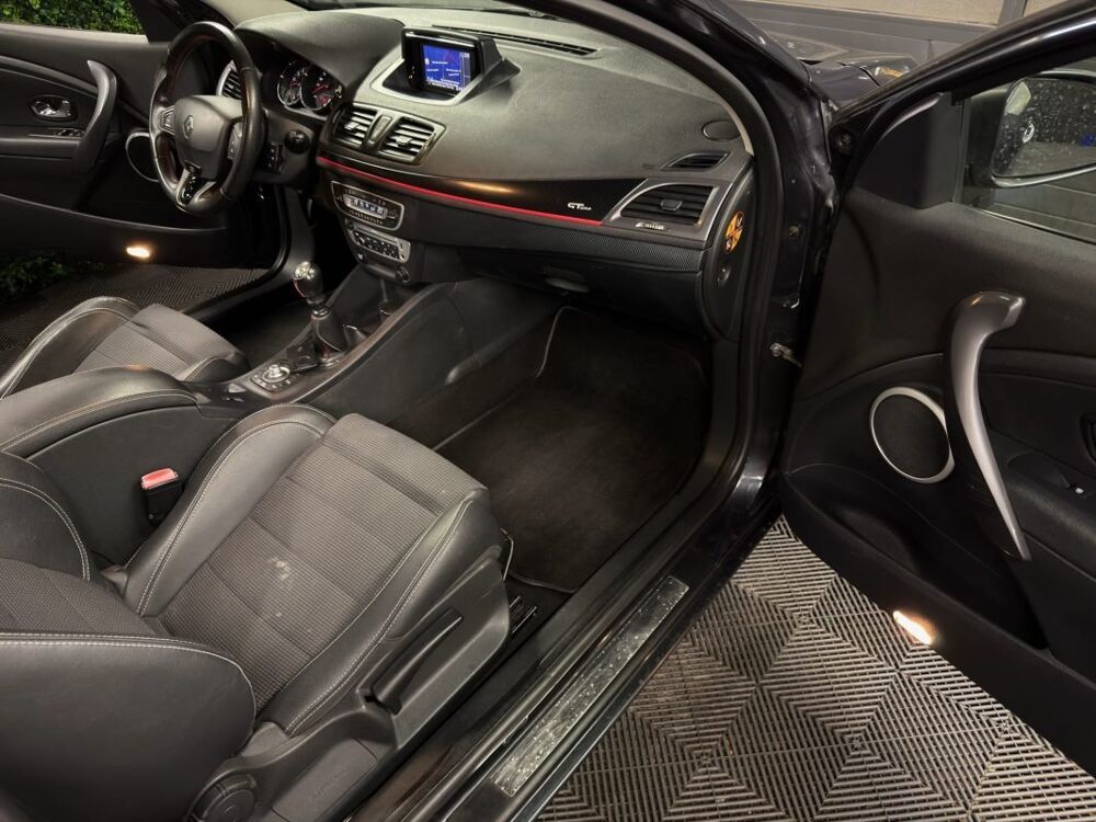 M&eacute;gane 3 III PHASE 2 COUPE GT LINE 1.6 DCI 130 Cv ECRAN GPS / TOIT 2012 occasion 95150 Taverny