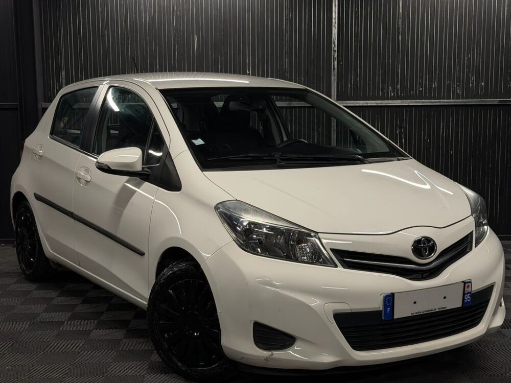 Yaris III 69 VVT-I DESIGN 5P 2012 occasion 95150 Taverny