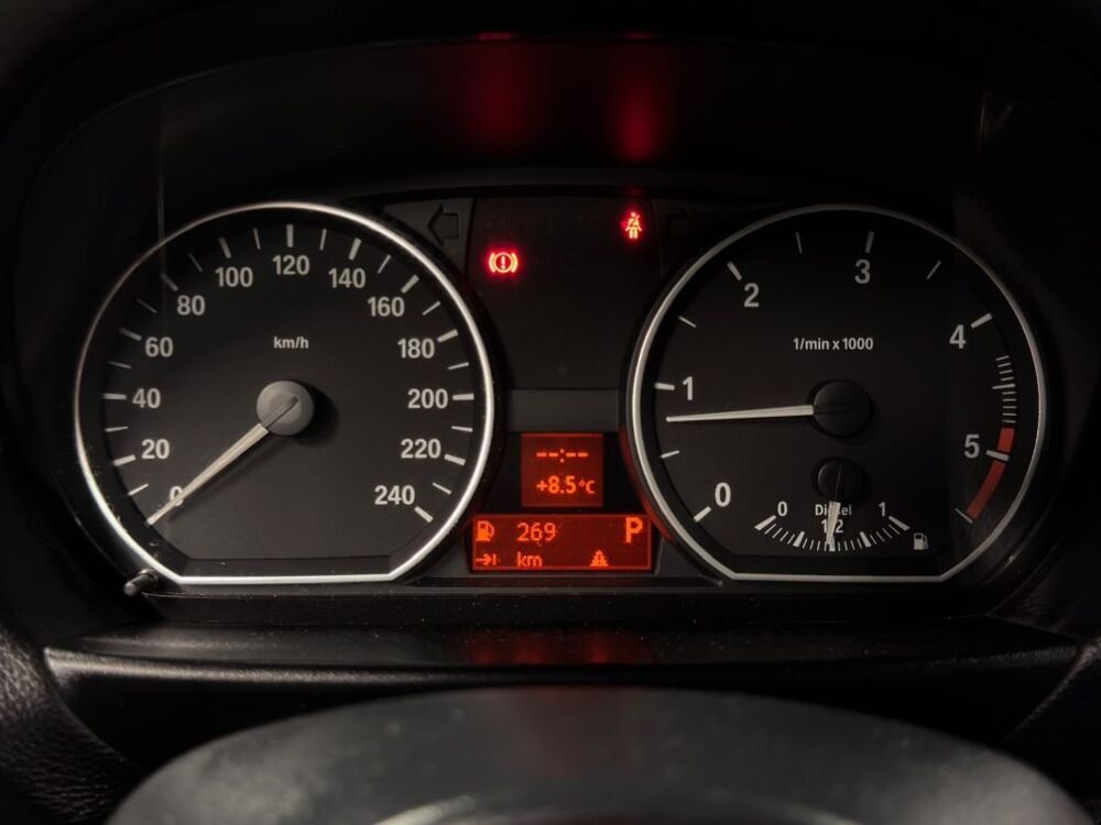 S&eacute;rie 1 SERIE E87 PHASE 2 LCI 2.0 d 143 Cv 2008 occasion 95150 Taverny