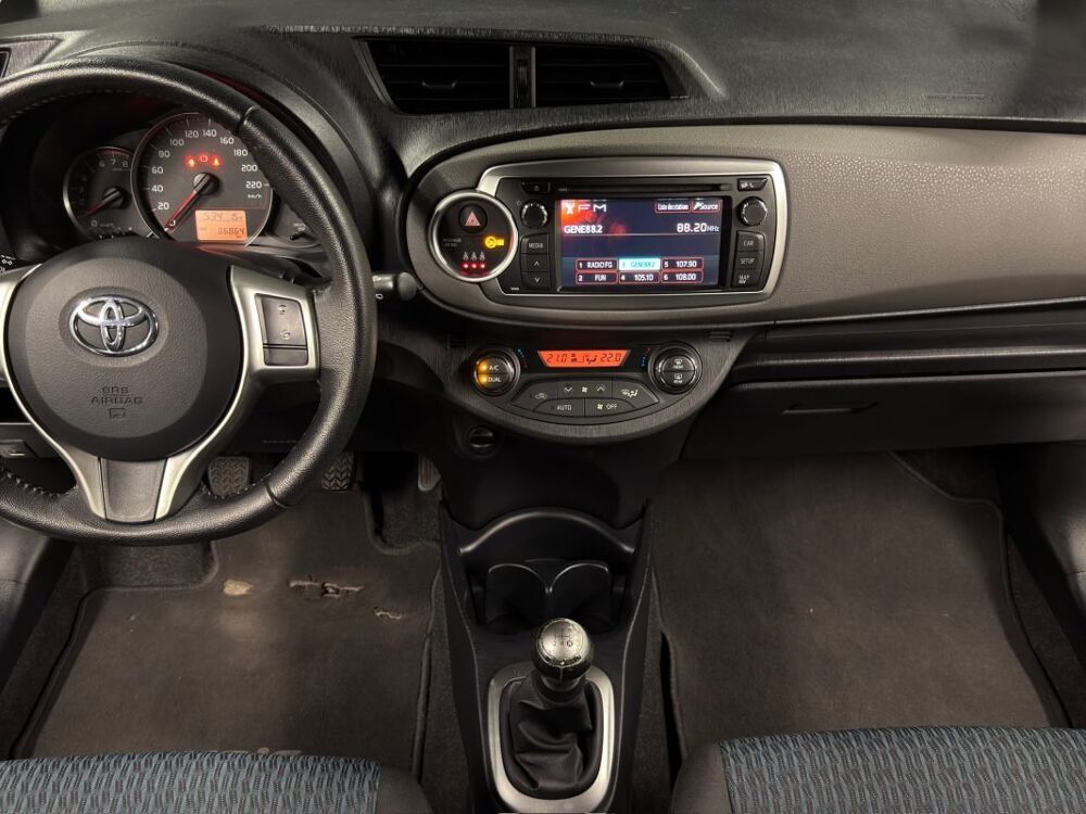 Yaris III 69 VVT-I DESIGN 5P 2012 occasion 95150 Taverny