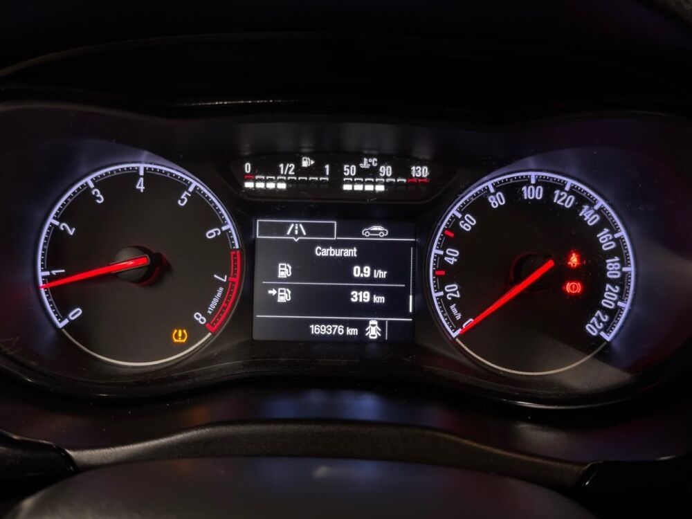 Corsa E 1.4 1398cm3 90cv 2015 occasion 95150 Taverny