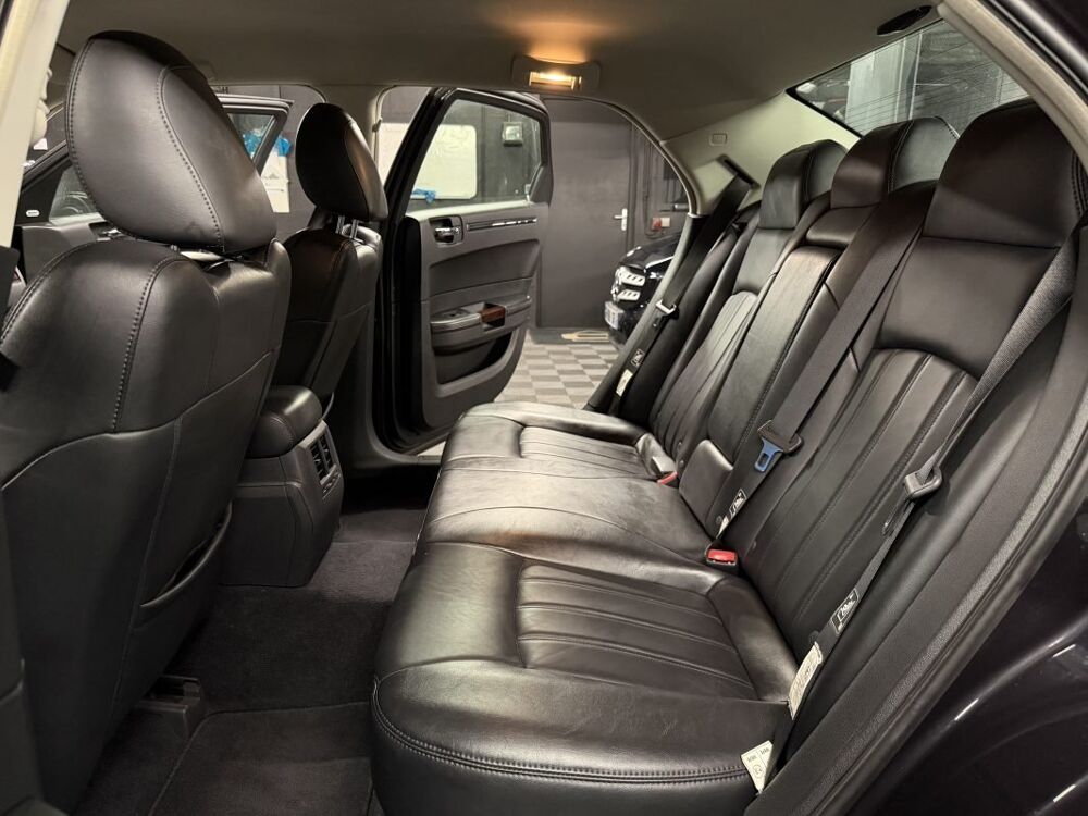 300C 2.7 2009 occasion 95150 Taverny