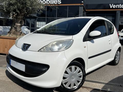 Peugeot 107 1.0 68 Cv PREMIERE MAIN ESSENCE BLUETOOTH CRIT AIR 2 - GARAN 2006 occasion Taverny 95150