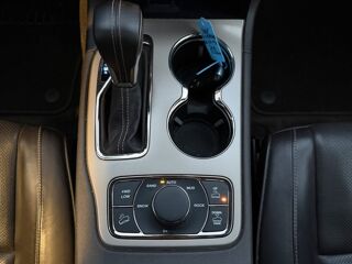 Grand Cherokee IV PHASE 2 SUMMIT 3.0 V6 CRD 250 Cv 4WD TOIT OUVRANT Garanti 2018 occasion 95150 Taverny