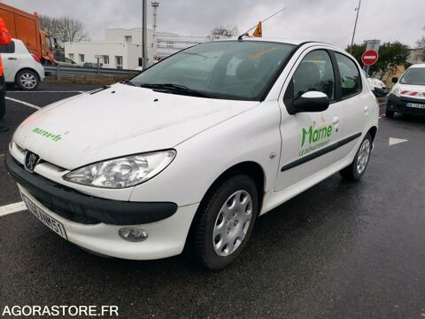Annonce Peugeot 206 s16 2001 ESSENCE occasion - Marne 51