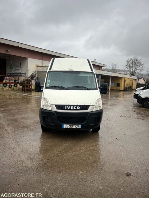 Iveco Daily ZCFC35A380D414846 2010 occasion Montreuil 93100