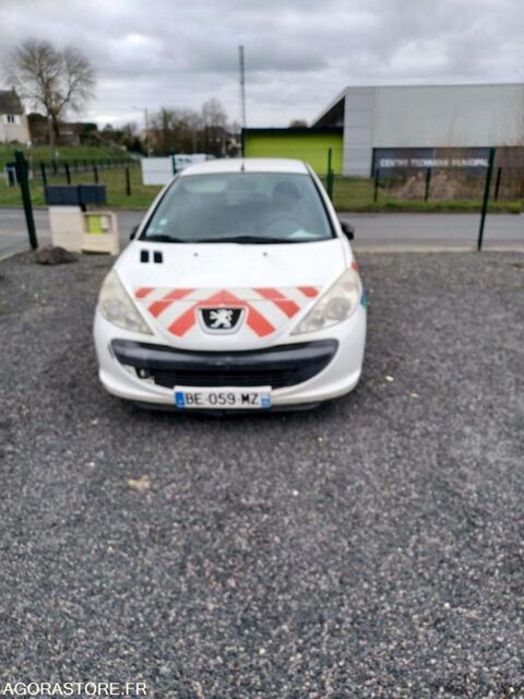 Peugeot 206 VF32L8HZAAY152667 2010 occasion Montreuil 93100